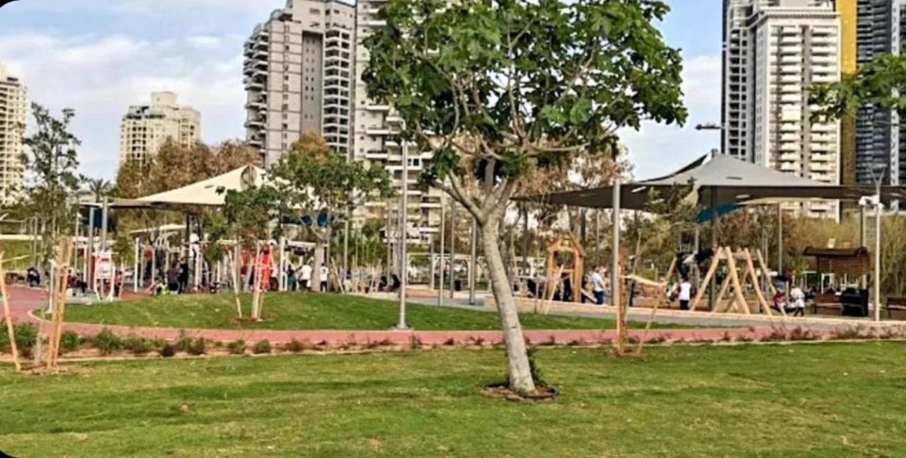 מלון דירות על הים בת ים 39 Exterior foto